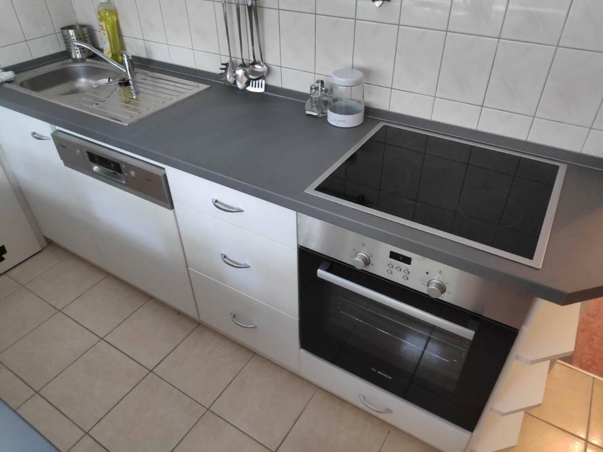 Koelcsey Apartman Apartamento Szekszárd Exterior foto